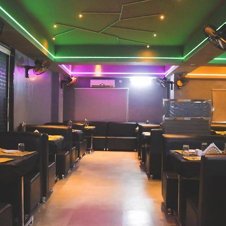 Iroomz Dwaraka Residency Bellary Dış mekan fotoğraf