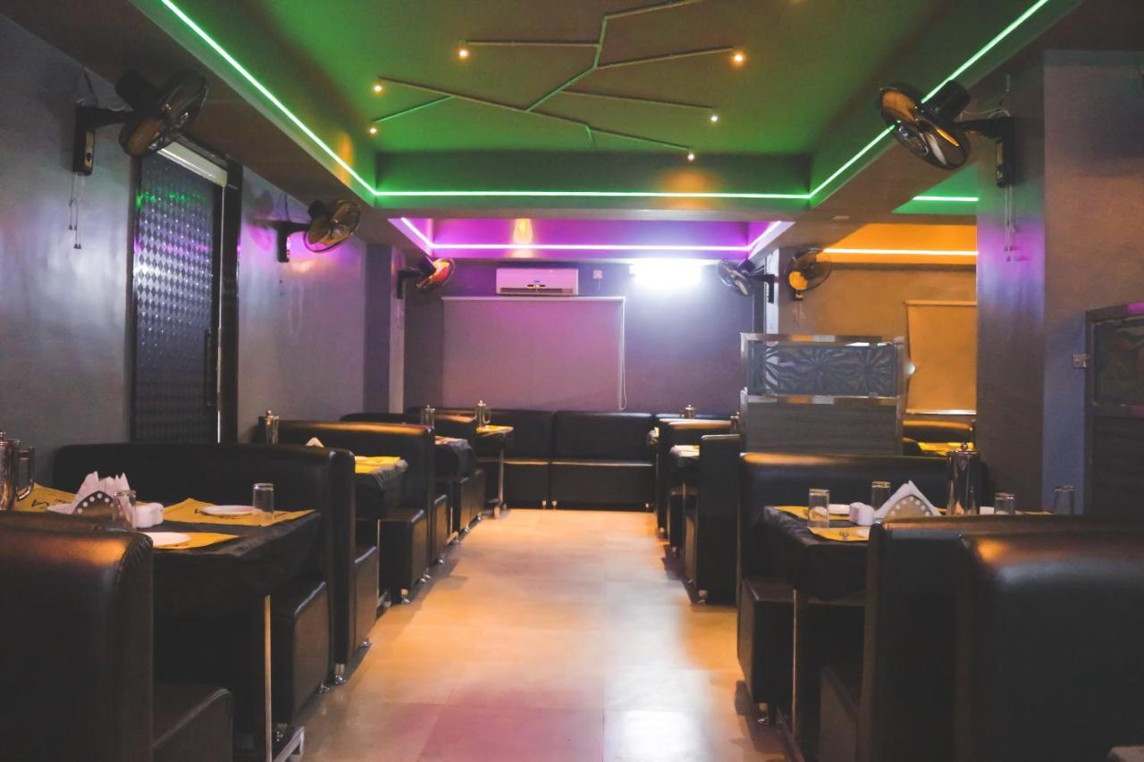 Iroomz Dwaraka Residency Bellary Dış mekan fotoğraf